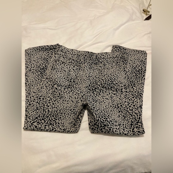 Rag & Bone Hana Jeans Cheetah Print - Gray - Like New - Picture 3 of 7